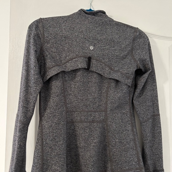 Lululemon heathered black define jacket - Picture 2 of 4